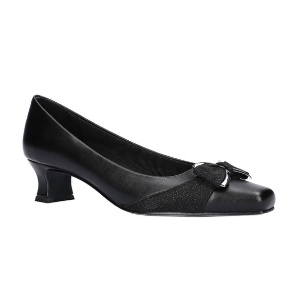 Easy Street • Rejoice Bow Pumps - Picture 1 of 14